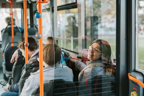 Comment rejoindre La Rosière en transports en commun pratiques ?
